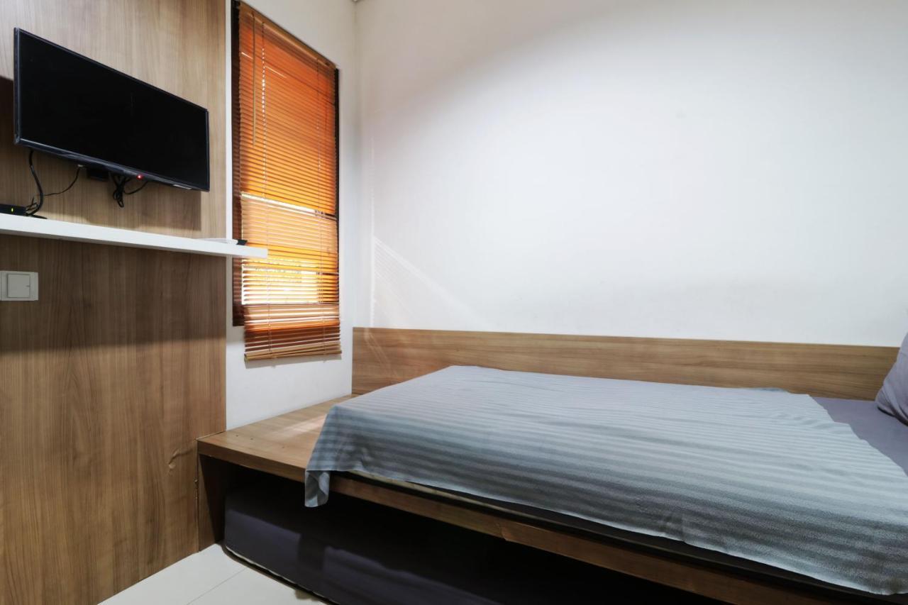 Oliver's Guest House Tangerang Extérieur photo